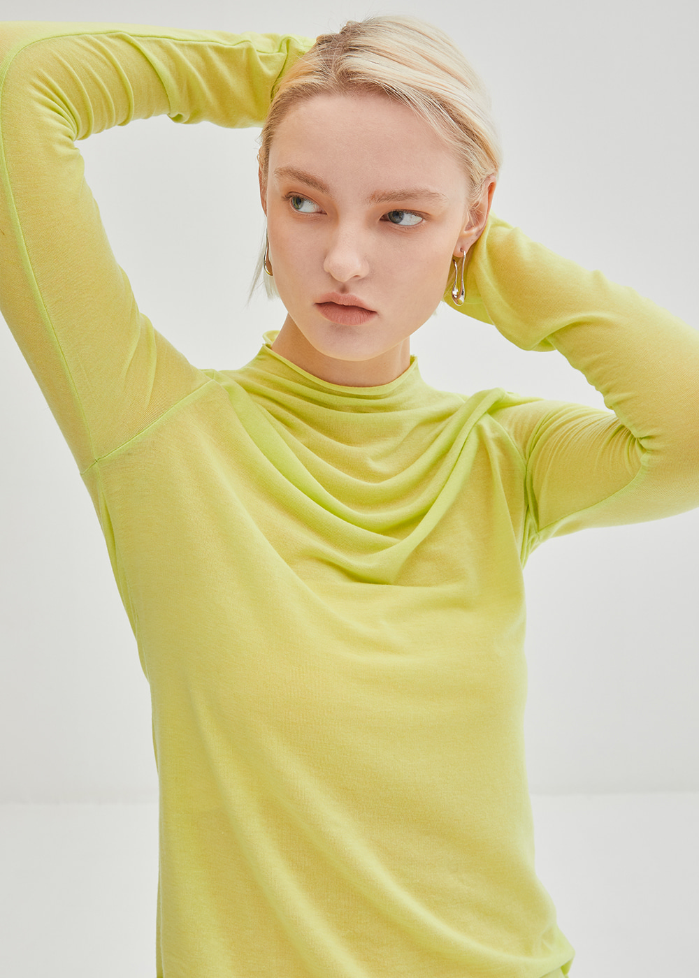 Back Pointed Mok Neck Top - Lime